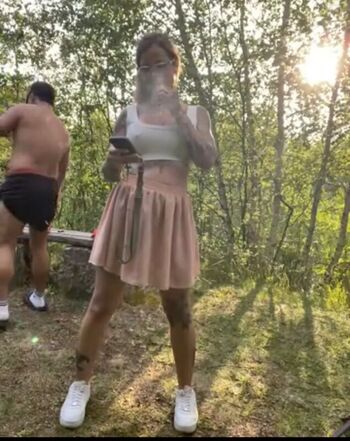 Full leaked Etwas neugierig private onlyfans photo