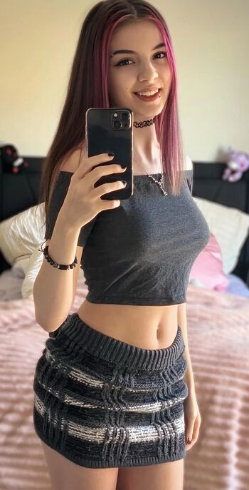 Full leaked Eviesunset private onlyfans photo