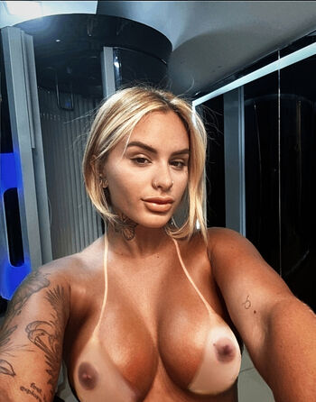 Full leaked Fakes xesquedale private onlyfans photo