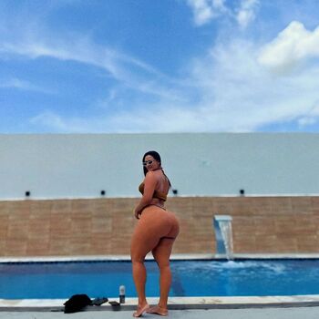Full leaked Flavia lavinea private onlyfans photo