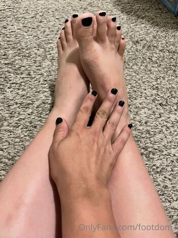 Full leaked Footdom private onlyfans photo
