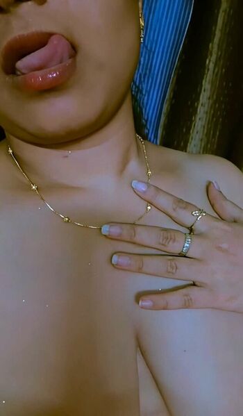 Full leaked Frooty private onlyfans photo