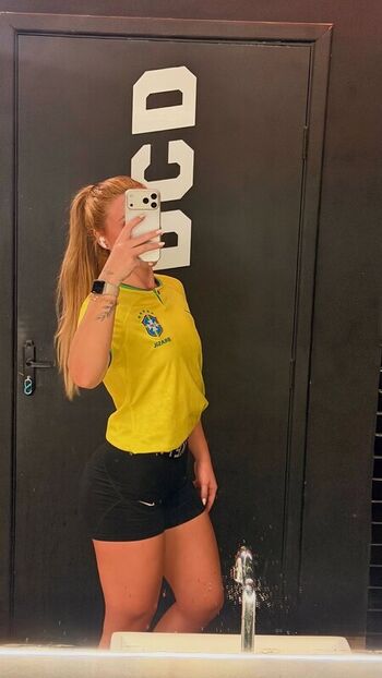Full leaked Gabi amaral page private onlyfans photo