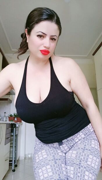 Full leaked Gulay uysal private onlyfans photo