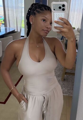 Full leaked Halle bailey private onlyfans photo