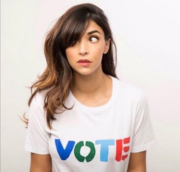 Hannah Simone