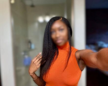 Full leaked Iloveamira private onlyfans photo