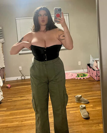 Full leaked Itshannahowo private onlyfans photo