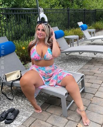 Full leaked Ivory private onlyfans photo
