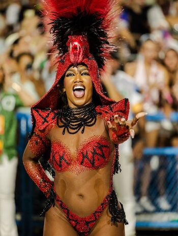 Iza Cantora