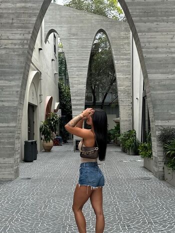Full leaked Izzyflannery private onlyfans photo