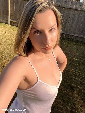 Full leaked Jackiembutler private onlyfans photo