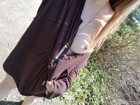 Full leaked Jademoon private onlyfans photo