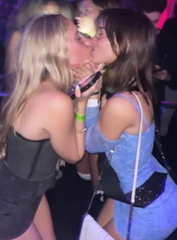 Julia & Katelyn Ernst