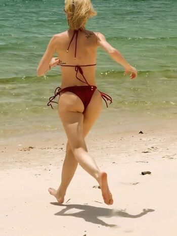 Full leaked Julianne trevisol private onlyfans photo