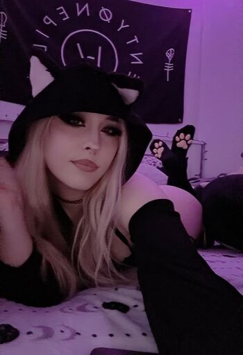 Full leaked Kaitzey private onlyfans photo