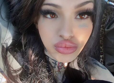 Full leaked Kendalluvxx private onlyfans photo