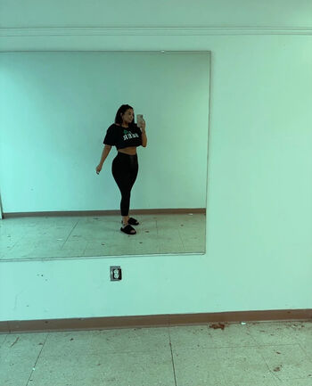 Kiara W