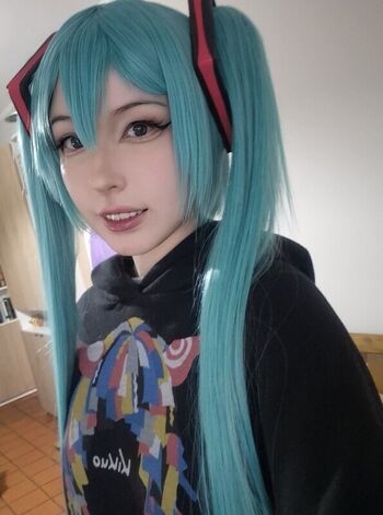 Kiki Glitter Cosplay
