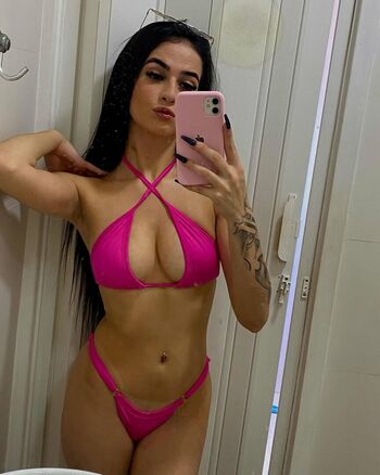 Larissa Gonçalves