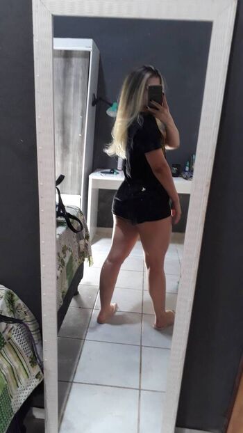 Full leaked Leticialopes page private onlyfans photo