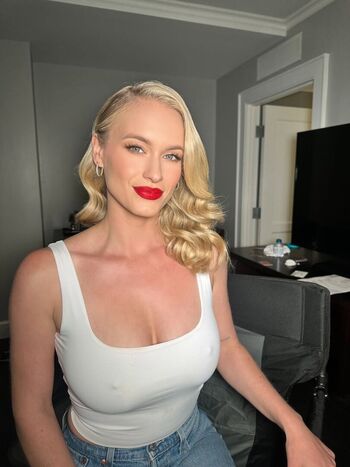 Full leaked Leven rambin private onlyfans photo