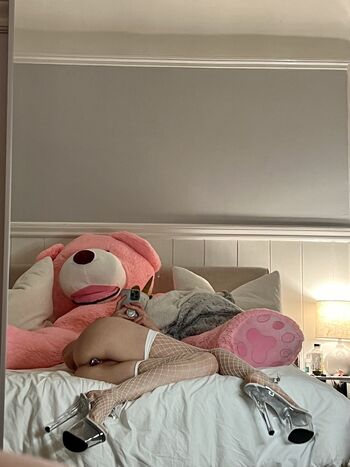 Full leaked Lexi bunny private onlyfans photo