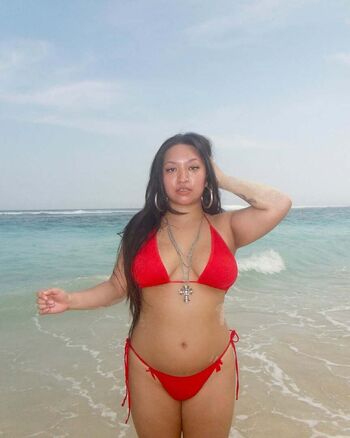 lilasianthiccie