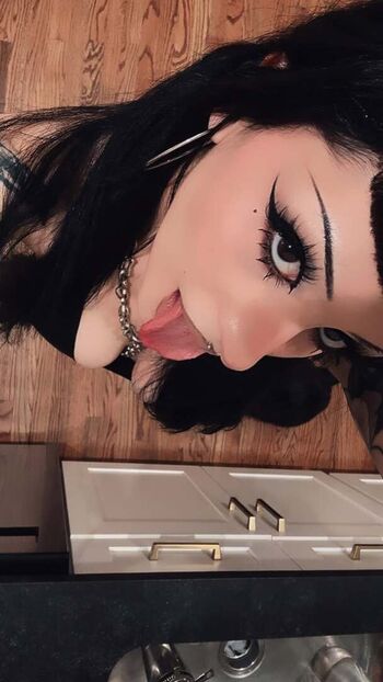 Full leaked Lilbatty page private onlyfans photo