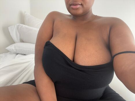 Full leaked Lingerieloungefree private onlyfans photo
