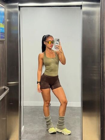 Full leaked Lottie hutton private onlyfans photo