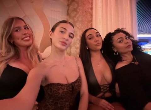 Full leaked Lrizz private onlyfans photo