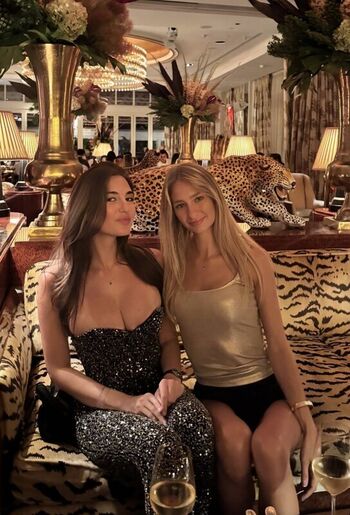 Full leaked Lrizz private onlyfans photo