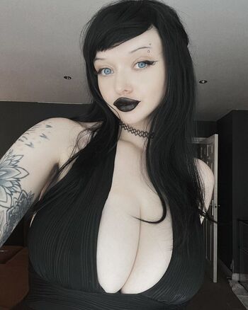 Full leaked Lydiafawn private onlyfans photo