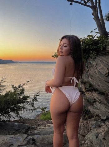 Full leaked Mnymoves private onlyfans photo
