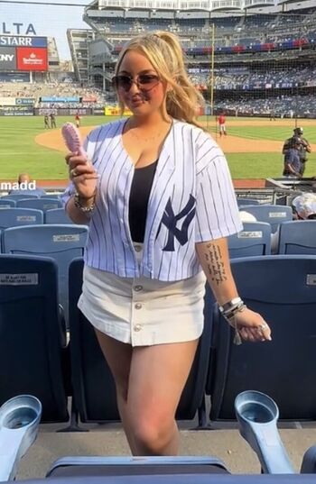 Full leaked Madd eisen private onlyfans photo
