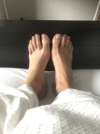 male_feet_uk