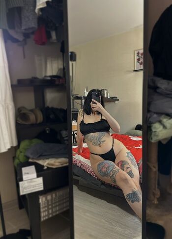 Full leaked Medovaya baba private onlyfans photo