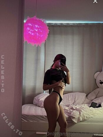 Meggie Jolie