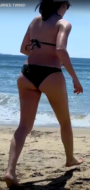 Full leaked Merrell twins private onlyfans photo
