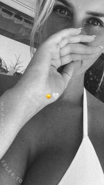 Full leaked Miiileb private onlyfans photo