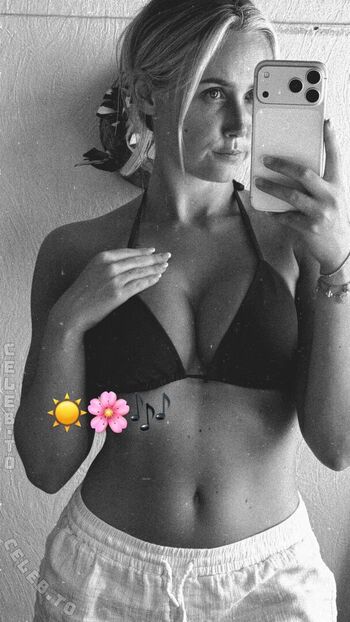 Full leaked Miiileb private onlyfans photo
