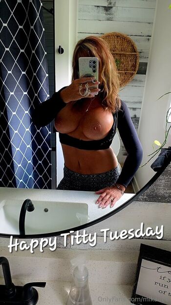 Full leaked Mikailee private onlyfans photo