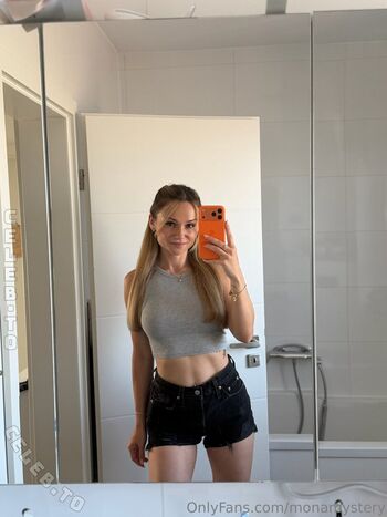Full leaked Monamystery private onlyfans photo