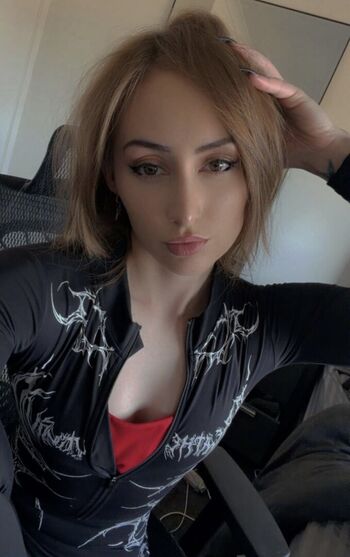 Full leaked Monique van den bogart private onlyfans photo