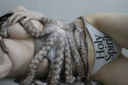 Full leaked Mori cum private onlyfans photo