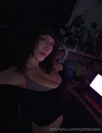 Full leaked Mylittlerobin private onlyfans photo