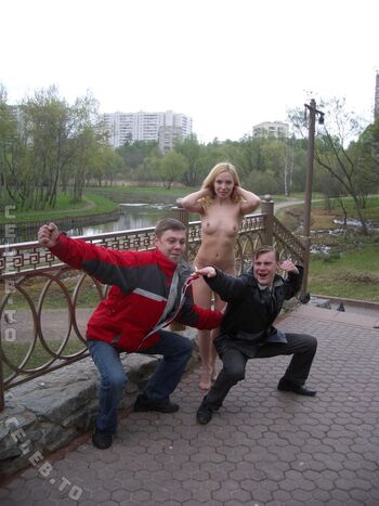 Nackt In Russland