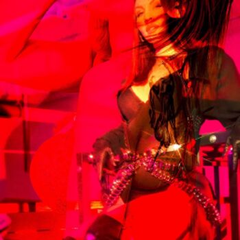 Neena De Ville