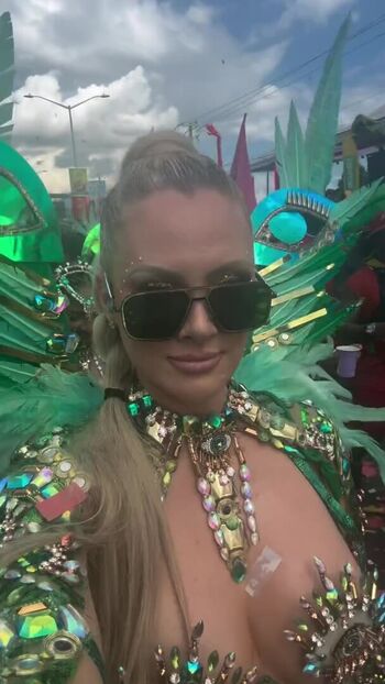 Nicole Arbour
